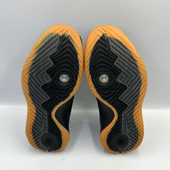 Nike Kyrie Flytrap 'Black' - Picture 8 of 11